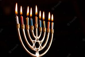 Hanukkah candlelight holder with candles