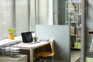 Workplace arrangement with laptop
